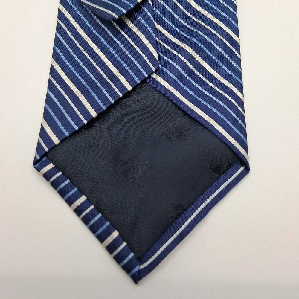 Brooks Brothers 346 Tie Blue White Stripes All Silk Made In USA 4x59x1.5
